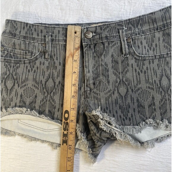 ROXY Denim Short Shorts Women Teen 9/29 Grey Native Distressed Low Rise Raw Hem - Picture 12 of 12